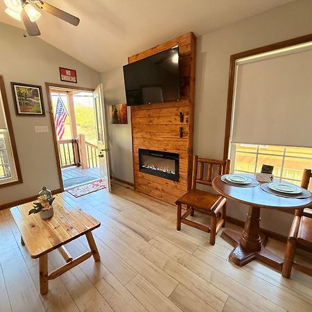 Qualla Cabins And Motel Cherokee Near Casino Whittier 外观 照片